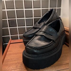 Floyd Leather Lug Heel Loafers,6&1/2